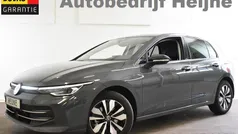 Gebruikt 2024 VW Golf VIII Life Hatchback | € 28.745 (Eerlijke prijs)