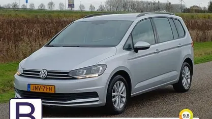 Gebruikt 2019 VW Touran Comfortline MPV | € 24.950 (Eerlijke prijs)