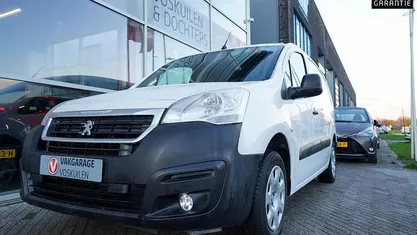 Occasion 2018 Peugeot Partner Premium MPV | € 11.950 (Eerlijke prijs)