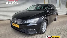 Zwart, metallic lak Gebruikt 2017 Seat Leon ST Business Stationwagen | € 11.995 (Eerlijke prijs)