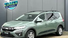 Grijs Gebruikt 2023 Dacia Jogger Expression MPV | € 20.195 (Eerlijke prijs)