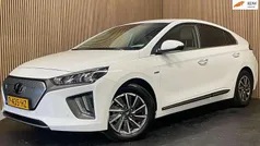 Gebruikt 2020 Hyundai Ioniq Premium Sedan | € 16.750 (Eerlijke prijs)