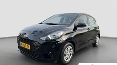 Zwart Occasion 2024 Hyundai i10 Comfort Hatchback | € 15.895 (Eerlijke prijs)