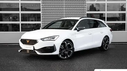 Wit Occasion 2024 Cupra Leon VZ Stationwagen | € 30.095 (Eerlijke prijs)
