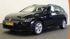 Gebruikt 2021 VW Golf VIII Life Stationwagen | € 25.440 (Eerlijke prijs)