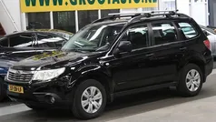 Zwart, metallic lak Gebruikt 2008 Subaru Forester Comfort SUV | € 5.944 (Eerlijke prijs)