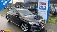Zwart Gebruikt 2021 Audi A3 Sportback Edition .1 Hatchback | € 24.800 (Super prijs)