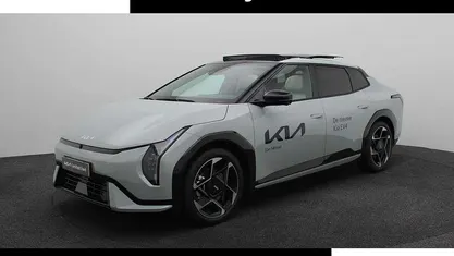 Occasion 2025 Kia EV4 Hatchback | € 48.940 (Eerlijke prijs)