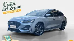 Grijs Gebruikt 2023 Ford Focus ST-Line Stationwagen | € 22.450 (Goede deal)
