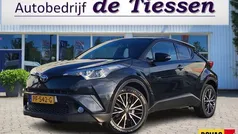 Zwart Gebruikt 2017 Toyota C-HR Executive SUV | € 15.945 (Eerlijke prijs)