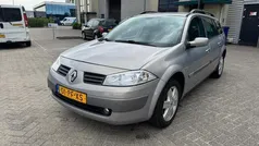 Beige Gebruikt 2004 Renault Mégane GrandTour Basis Stationwagen | € 899 (Goede deal)