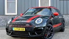 Groen, metallic lak Gebruikt 2021 Mini John Cooper Works Clubman Stationwagen | € 33.950 (Eerlijke prijs)