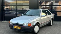 Grijs Gebruikt 1989 Ford Escort Hatchback | € 5.499