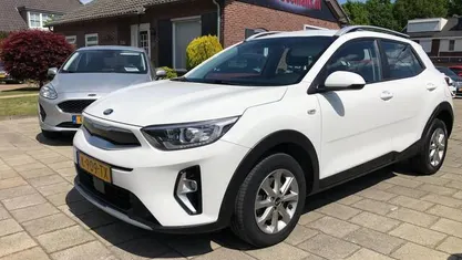 Wit Gebruikt 2021 Kia Stonic SUV | € 14.940 (Goede deal)