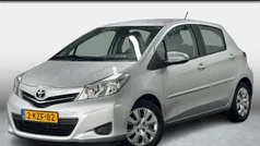 Grijs Gebruikt 2013 Toyota Yaris Hatchback | € 11.450 (Eerlijke prijs)