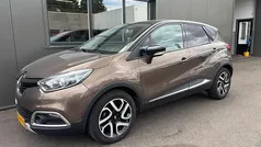 Gebruikt 2015 Renault Captur SUV | € 7.450 (Eerlijke prijs)