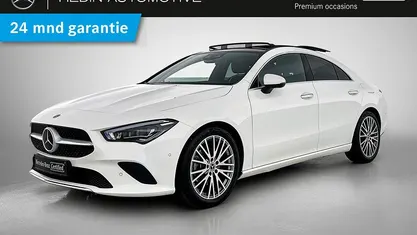 Wit Gebruikt 2020 Mercedes CLA200 Advanced Coupé | € 31.900 (Eerlijke prijs)