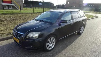 Gebruikt 2007 Toyota Avensis Executive Stationwagen | € 1.895 (Goede deal)