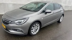 Bruin Gebruikt 2016 Opel Astra Innovation Hatchback | € 11.950 (Eerlijke prijs)