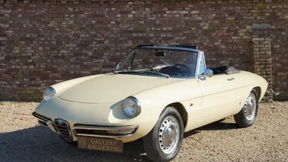 Beige Gebruikt 1967 Alfa Romeo Spider Cabriolet | € 59.950