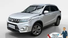 Silky silver Gebruikt 2024 Suzuki Vitara SUV | € 24.675 (Eerlijke prijs)