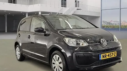 Occasion 2017 VW up! move up! Hatchback | € 4.999 (Eerlijke prijs)