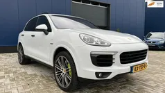 Wit Gebruikt 2016 Porsche Cayenne Platinum Edition SUV | € 49.999