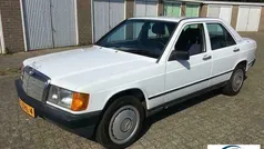 Gebruikt 1986 Mercedes E250 Sedan | € 9.999