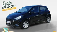Zwart Gebruikt 2021 Hyundai i10 Comfort Hatchback | € 12.250 (Eerlijke prijs)