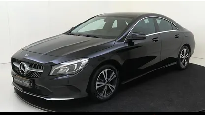 Zwart Gebruikt 2019 Mercedes CLA180 Ambition Sedan | € 22.945 (Eerlijke prijs)