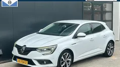 Gebruikt 2016 Renault Mégane IV Bose Edition Hatchback | € 6.950 (Eerlijke prijs)