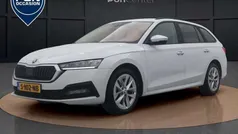 Wit Gebruikt 2023 Skoda Octavia Business Line Stationwagen | € 26.950 (Eerlijke prijs)