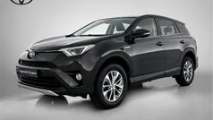 Gebruikt 2017 Toyota RAV4 Hybrid SUV | € 24.945 (Eerlijke prijs)