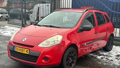 Gebruikt 2009 Renault Clio GrandTour Stationwagen | € 1.988 (Eerlijke prijs)
