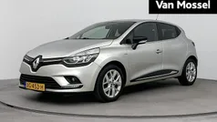 Grijs Gebruikt 2019 Renault Clio IV LIMITED Hatchback | € 13.435 (Eerlijke prijs)