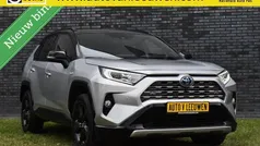 Gebruikt 2020 Toyota RAV4 Hybrid SUV | € 33.920 (Eerlijke prijs)