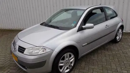 Occasion Renault Mégane II Luxe 113 PK (83 kW) 2005 Hatchback