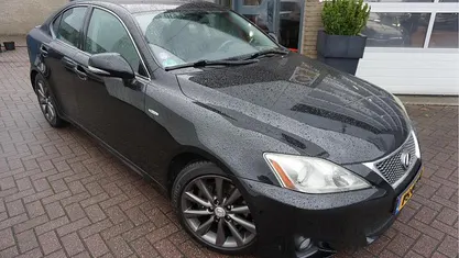 Zwart Gebruikt 2011 Lexus IS250 Sedan | € 12.285 (Goede deal)