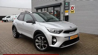 Gebruikt 2020 Kia Stonic SUV | € 16.450 (Eerlijke prijs)