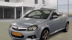 Blauw Gebruikt 2005 Opel Tigra Enjoy Cabriolet | € 1.495 (Eerlijke prijs)