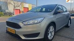 Grijs Gebruikt 2015 Ford Focus Trend Hatchback | € 6.445 (Eerlijke prijs)