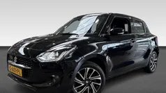 Zwart Gebruikt 2023 Suzuki Swift Style Hatchback | € 16.430 (Goede deal)