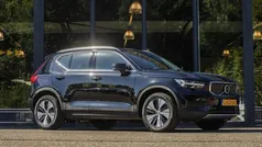 Zwart Gebruikt 2021 Volvo XC40 Inscription SUV | € 32.950 (Eerlijke prijs)