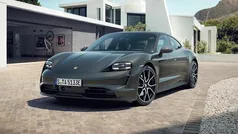 Grijs Gebruikt 2023 Porsche Taycan Performance Package Sedan | € 79.900 (Eerlijke prijs)