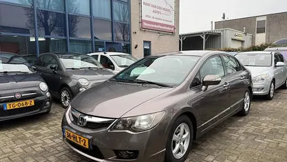 Grijs Gebruikt 2009 Honda Civic Hybrid Sedan | € 2.999 (Eerlijke prijs)