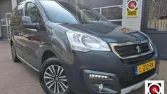 Grijs, metallic lak Gebruikt 2016 Peugeot Partner Tepee Allure MPV | € 10.950 (Eerlijke prijs)
