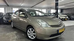 Beige Gebruikt 2005 Toyota Prius Hatchback | € 3.750 (Eerlijke prijs)