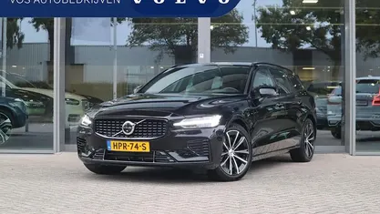 Occasion 2025 Volvo V60 Plus Stationwagen | € 46.950 (Eerlijke prijs)