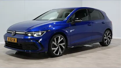 Occasion VW Golf VIII Business+ 150 PK (110 kW) 2022 Blauw Hatchback