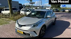 Grijs Gebruikt 2019 Toyota C-HR Executive SUV | € 22.400 (Eerlijke prijs)